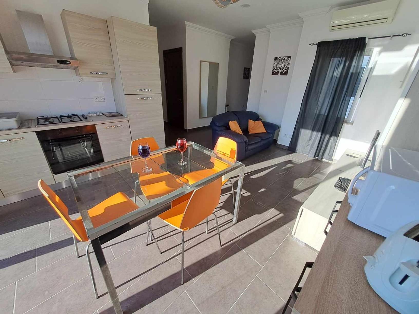 St Julians Sliema Penthouse 3 Minutes Walk From Seafront Exterior foto