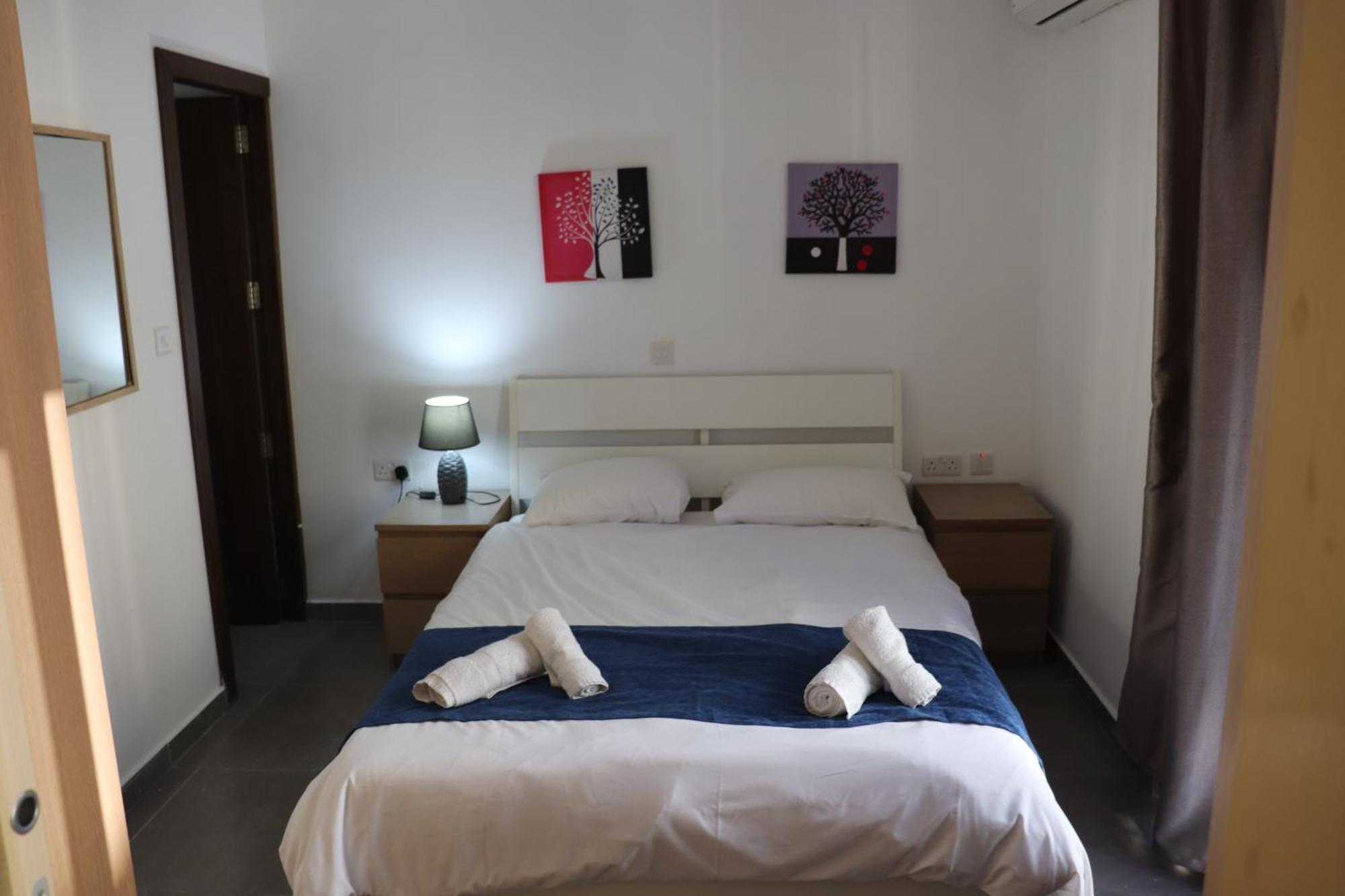 St Julians Sliema Penthouse 3 Minutes Walk From Seafront Exterior foto