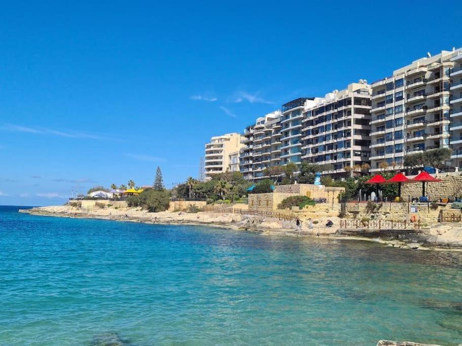 St Julians Sliema Penthouse 3 Minutes Walk From Seafront Exterior foto